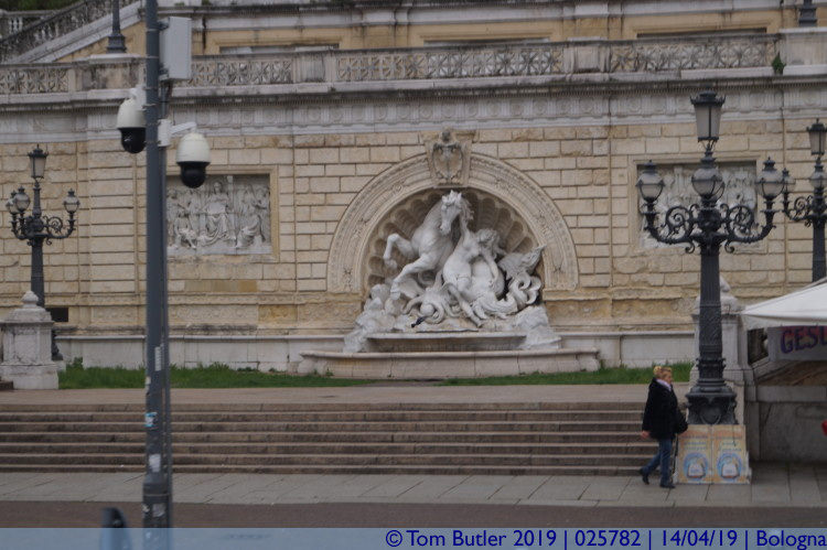 Photo ID: 025782, Fountain, Bologna, Italy