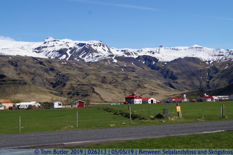 Photo ID: 026213, Peaceful Eyjafjallajkull, Between Seljalandsfoss and Skgafoss, Iceland