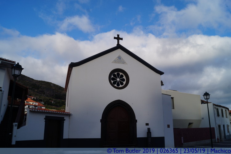 Photo ID: 026365, Capela Do Senhor Dos Milagres, Machico, Portugal