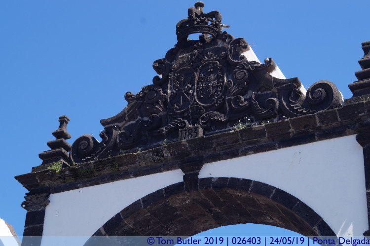Photo ID: 026403, Top of the gates, Ponta Delgada, Portugal