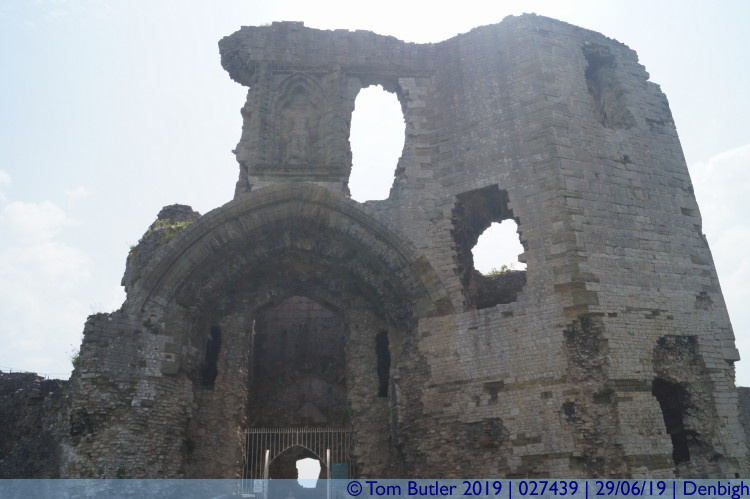 Photo ID: 027439, Entering the castle, Denbigh, Wales