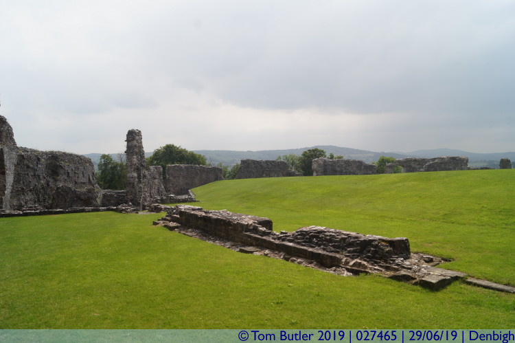 Photo ID: 027465, Castle grounds, Denbigh, Wales