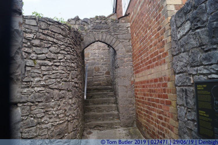 Photo ID: 027471, Entering the walls, Denbigh, Wales