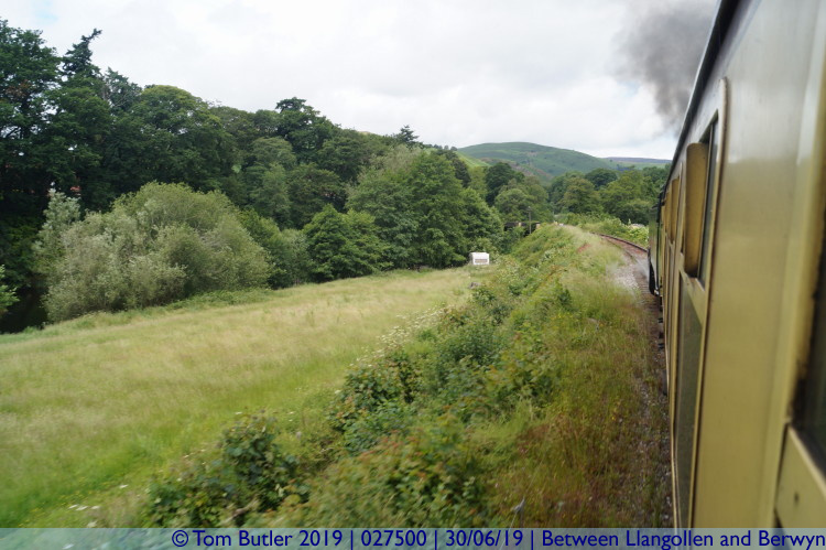 Photo ID: 027500, Heading West, Between Llangollen and Berwyn, Wales
