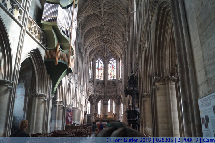 Photo ID: 028305, Inside St Peters, Caen, France