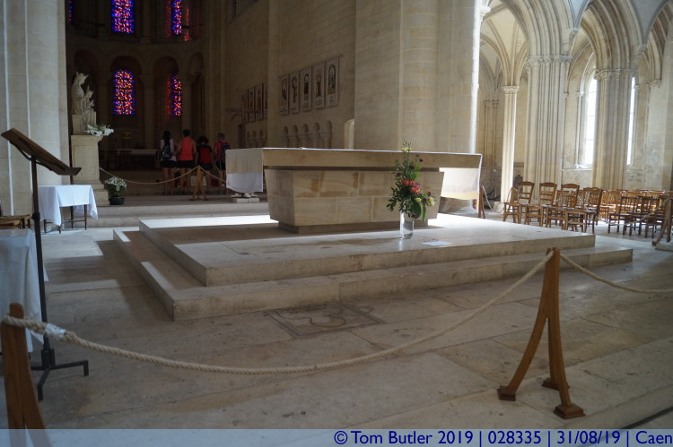 Photo ID: 028335, Altar, Caen, France