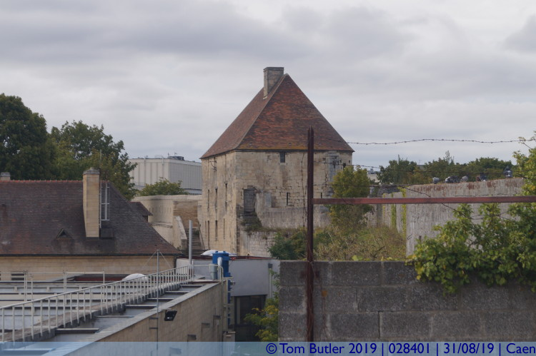 Photo ID: 028401, Porte des Champs, Caen, France