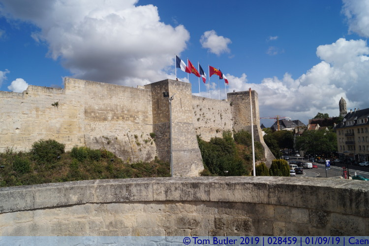 Photo ID: 028459, Outer walls from the Barbican, Caen, France