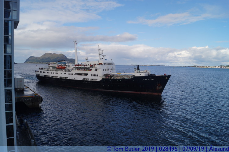 Photo ID: 028496, Lofoten departs, lesund, Norway