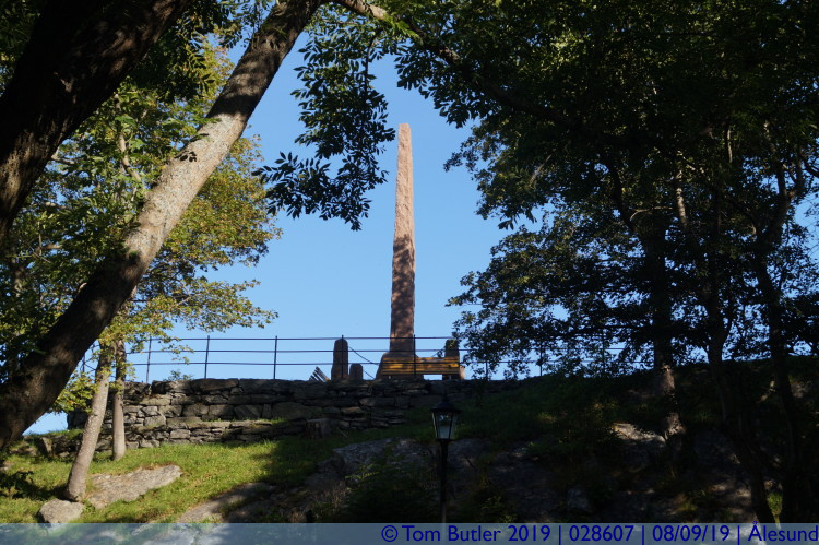 Photo ID: 028607, Obelisk, lesund, Norway