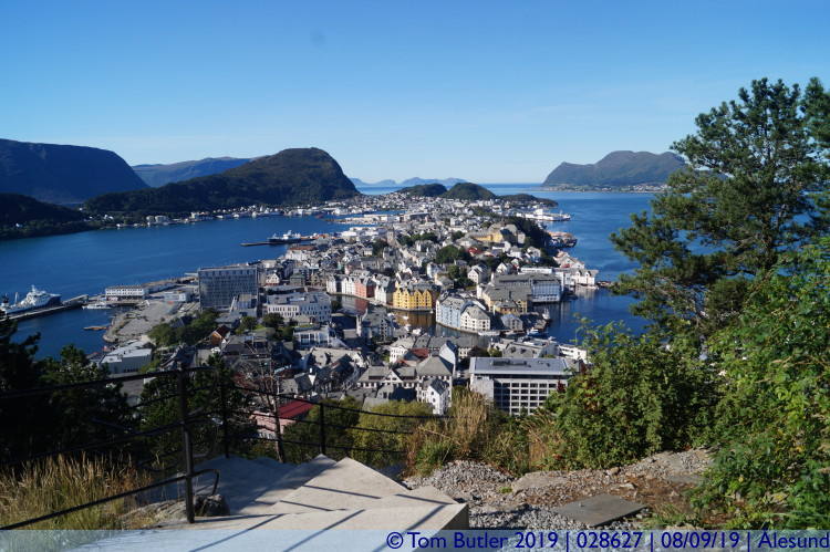 Photo ID: 028627, City and fjords, lesund, Norway