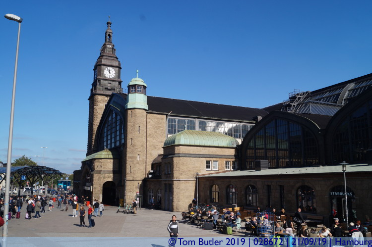 Photo ID: 028672, Hauptbahnhof, Hamburg, Germany