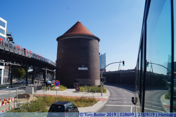 Photo ID: 028689, Tower, Hamburg, Germany