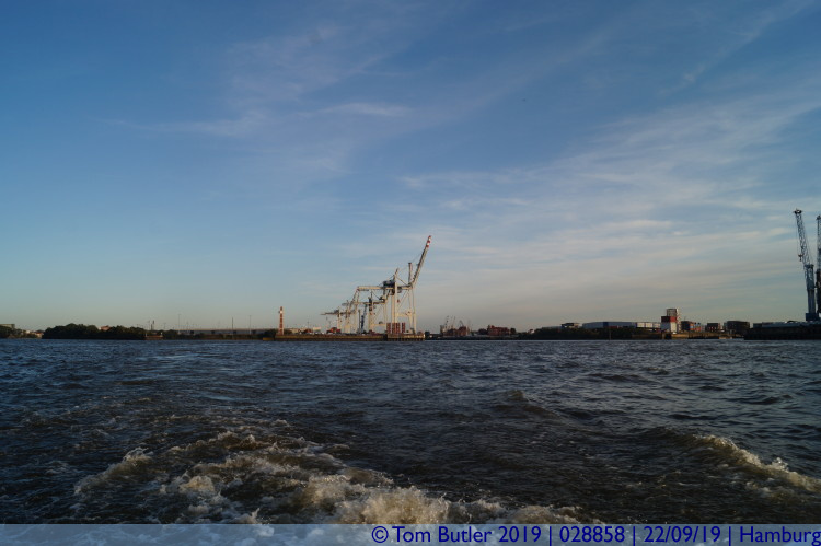 Photo ID: 028858, On the Elbe, Hamburg, Germany