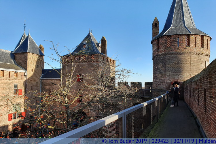 Photo ID: 029423, Castle walls, Muiden, Netherlands