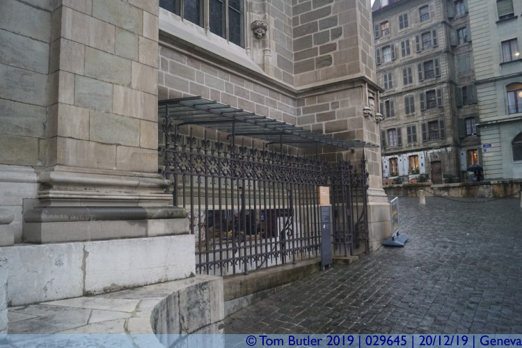 Photo ID: 029645, Entrance to the Archaeological museum, Geneva, Switzerland