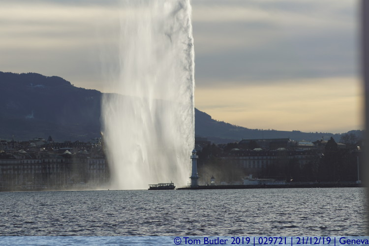 Photo ID: 029721, Jet d'Eau behind the lighthouse, Geneva, Switzerland