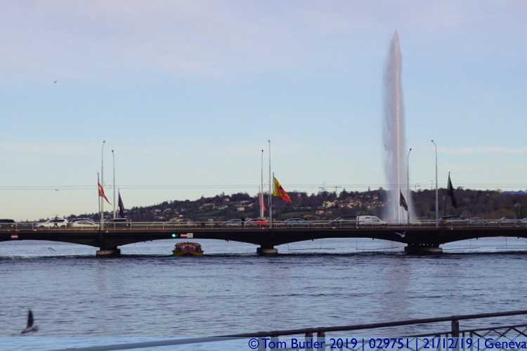Photo ID: 029751, M1 Ferry departs, Geneva, Switzerland