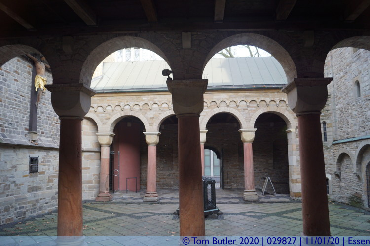 Photo ID: 029827, Cloister between St Johns and the Cathedral, Essen, Germany