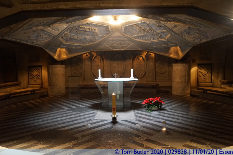 Photo ID: 029838, Western Crypt Chapel, Essen, Germany