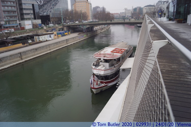 Photo ID: 029931, Danube Canal, Vienna, Austria