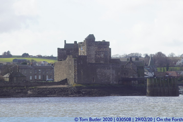 Photo ID: 030508, Rear of the castle, On the Forth, Scotland