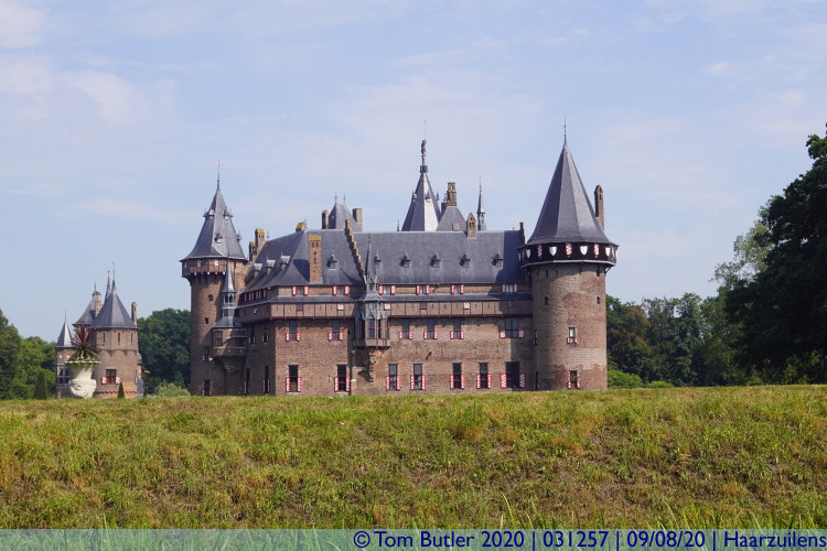 Photo ID: 031257, Castle behind a ha ha, Haarzuilens, Netherlands
