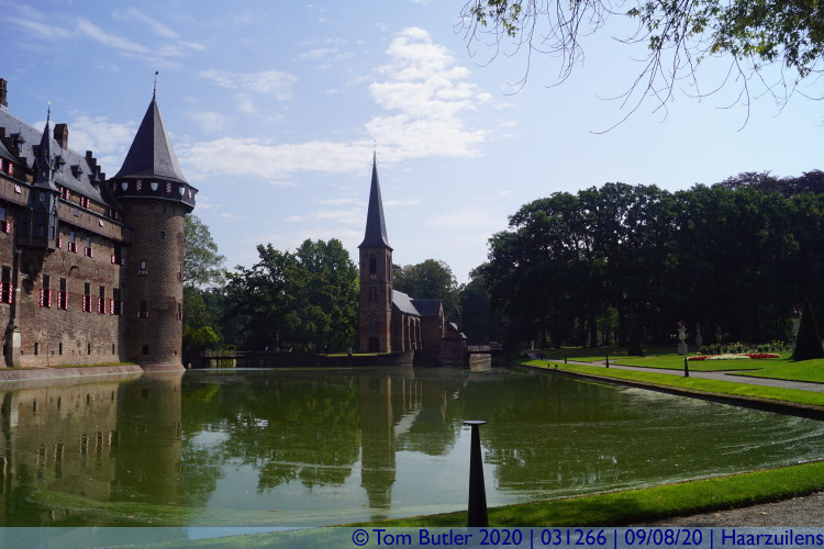 Photo ID: 031266, Castle and Chapel, Haarzuilens, Netherlands
