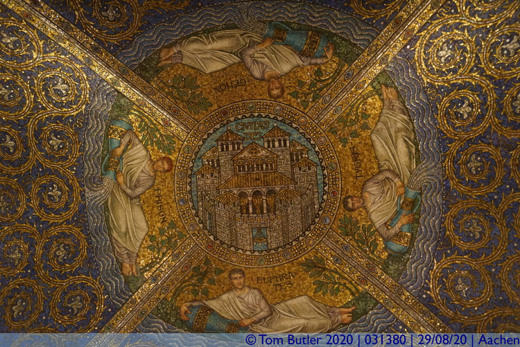 Photo ID: 031380, Richly patterned ceiling, Aachen, Germany