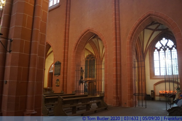 Photo ID: 031632, Cathedral chapels, Frankfurt am Main, Germany