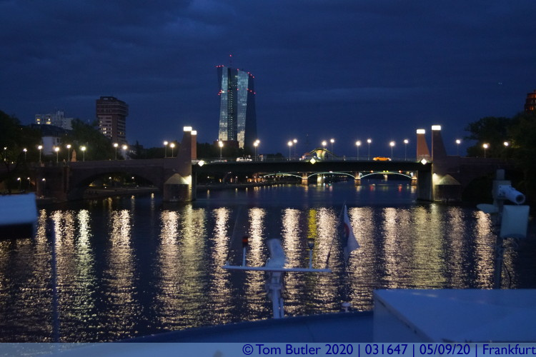 Photo ID: 031647, Dusk on the river, Frankfurt am Main, Germany