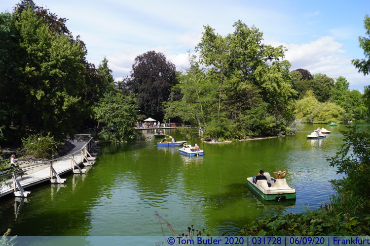 Photo ID: 031728, Boating lake, Frankfurt am Main, Germany