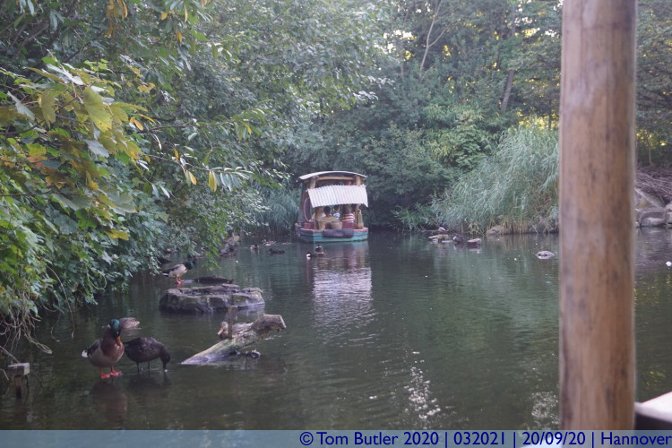 Photo ID: 032021, On the Zambezi, Hannover, Germany