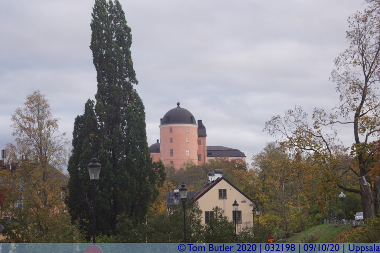Photo ID: 032198, Looking up to the castle, Uppsala, Sweden