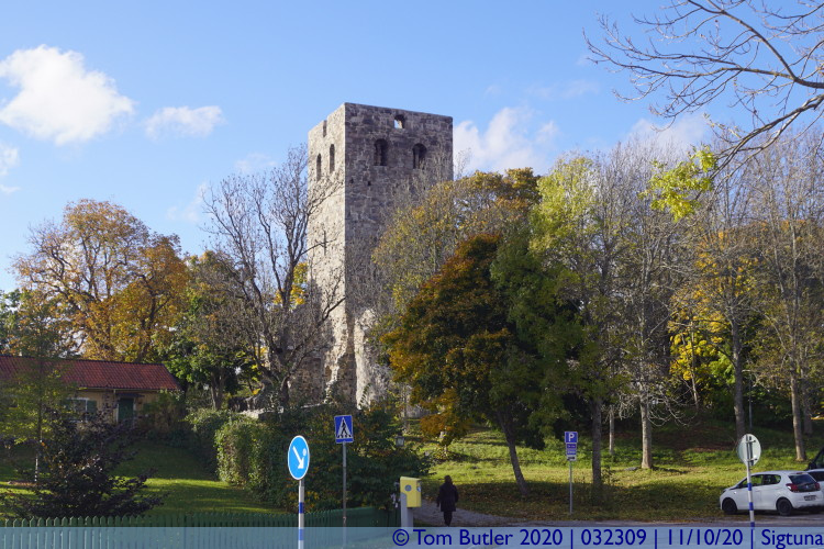 Photo ID: 032309, Approaching the ruins, Sigtuna, Sweden