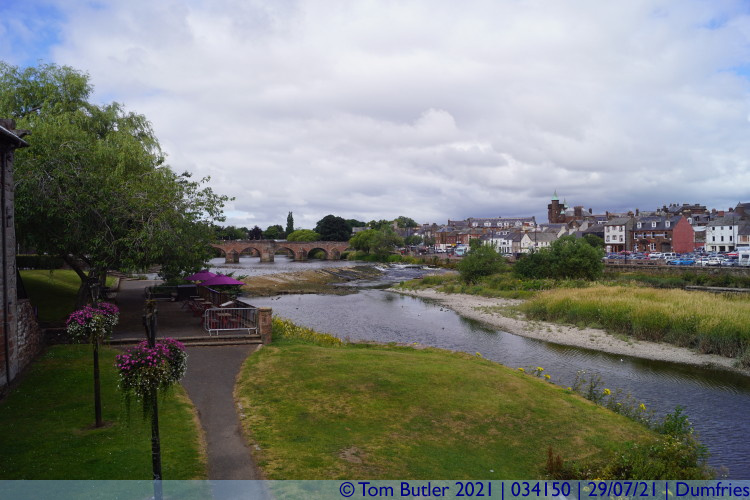 Photo ID: 034150, Looking across the River Nith, Dumfries, Scotland