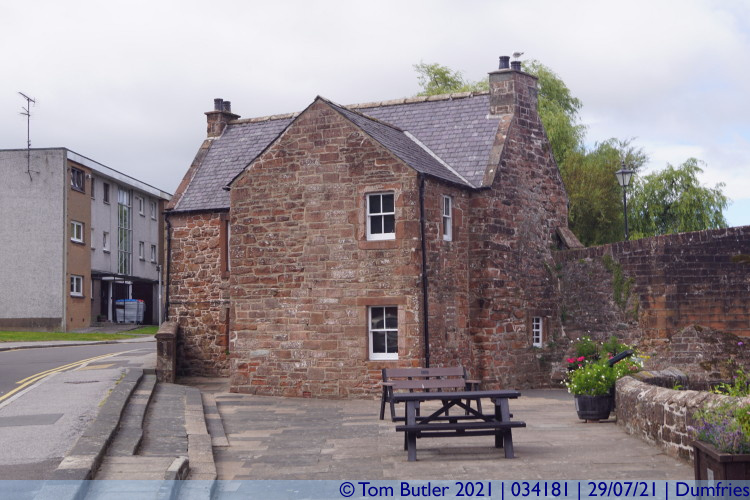 Photo ID: 034181, Old Bridge House, Dumfries, Scotland