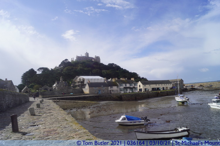 Photo ID: 036164, By the harbour, St Michael's Mount, Cornwall