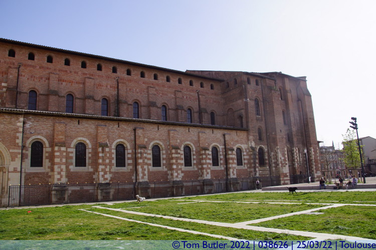 Photo ID: 038626, Side of the Basilica, Toulouse, France