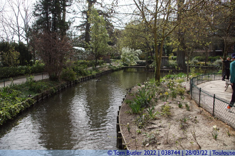 Photo ID: 038744, Jardin des Plantes water feature, Toulouse, France