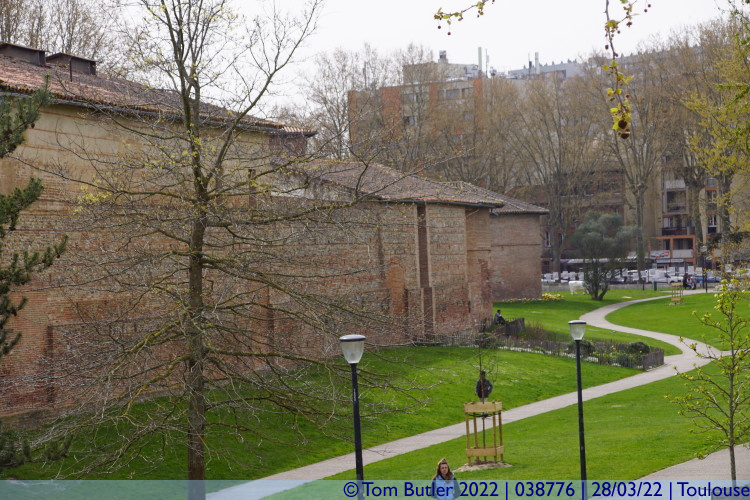 Photo ID: 038776, Medieval City Walls, Toulouse, France
