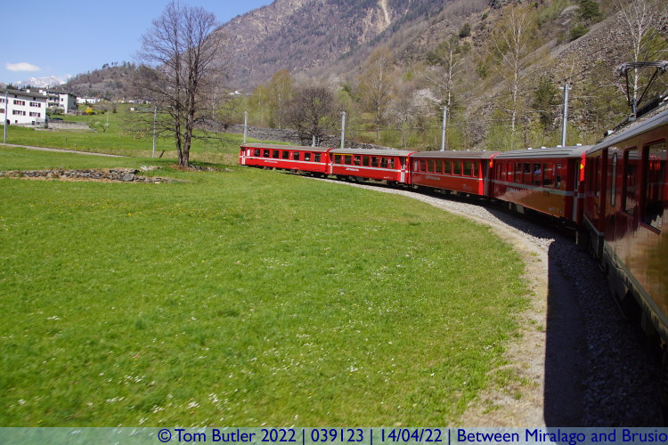 Photo ID: 039123, Descending into Brusio, Between Miralago and Brusio, Switzerland