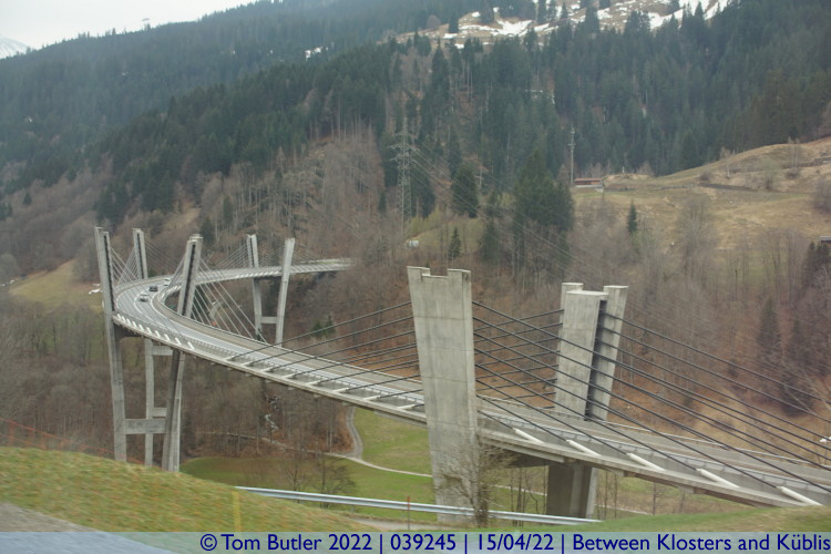 Photo ID: 039245, Schrgseilbrcke , Between Klosters and Kblis, Switzerland