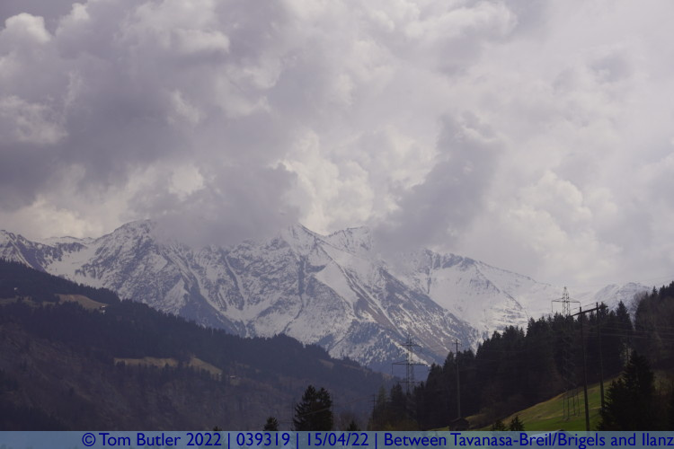 Photo ID: 039319, Clouds rolling in, Between Tavanasa-Breil/Brigels and Ilanz, Switzerland