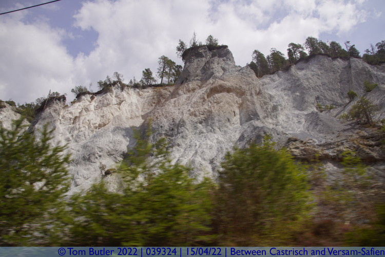 Photo ID: 039324, Carved cliffs, Between Castrisch and Versam-Safien, Switzerland