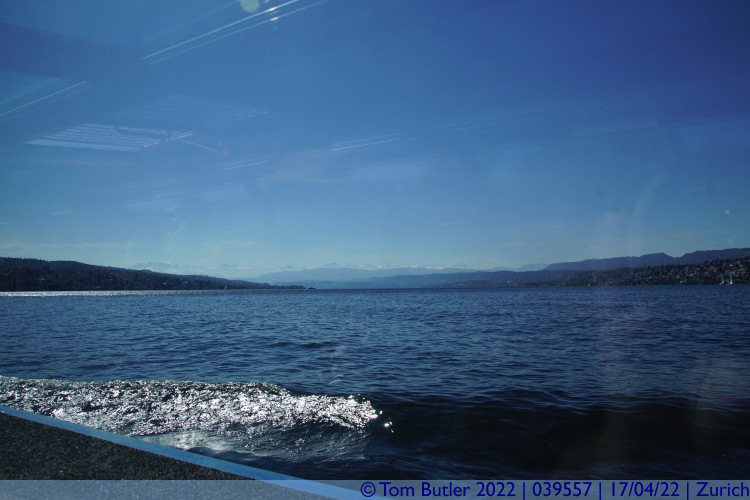 Photo ID: 039557, Crossing the lake, Zurich, Switzerland