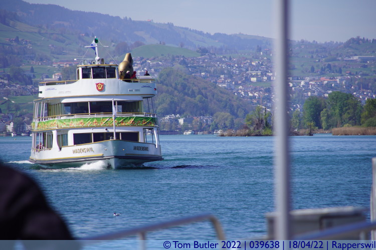 Photo ID: 039638, Approaching ferry, Rapperswil, Switzerland