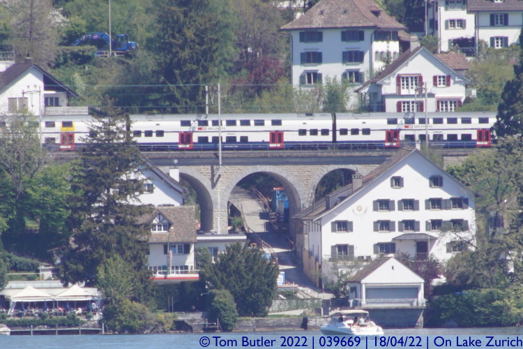 Photo ID: 039669, Train on the eastern bank, On Lake Zurich, Switzerland