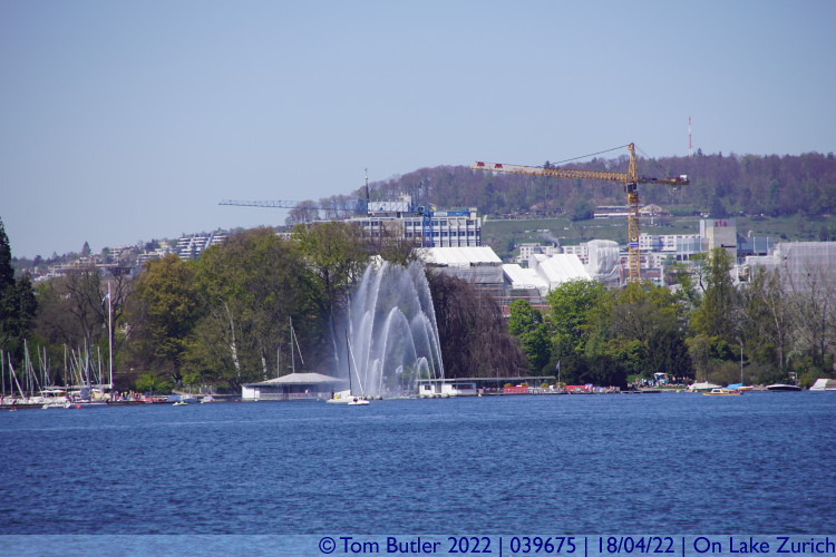 Photo ID: 039675, Jets d'eau, On Lake Zurich, Switzerland