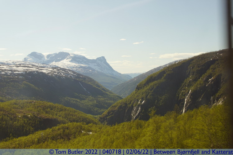 Photo ID: 040718, Mountains and hills hiding the Fjord, Between Bjrnfjell and Katterat, Norway